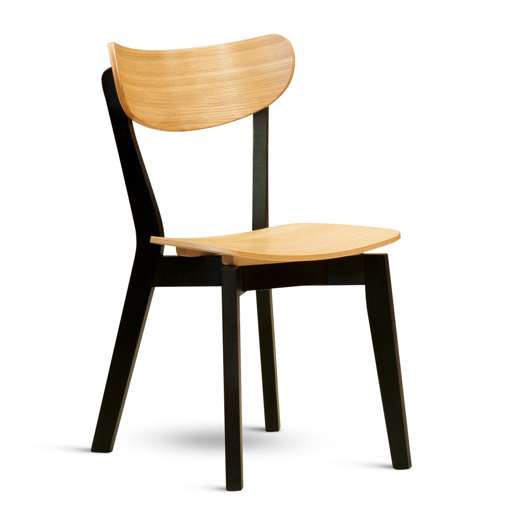 Jídelní židle NICO překližka dub, kostra buk, barva černá